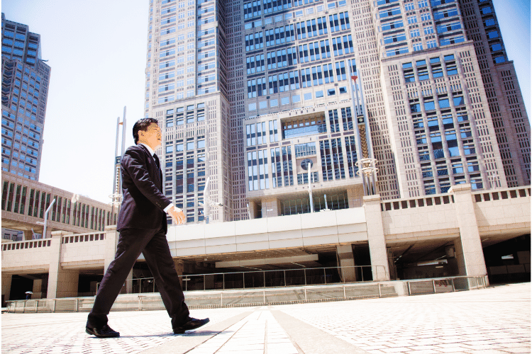 japanese-government-worker-walking-to-work-tokyo-city-hall